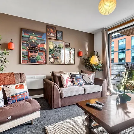 Anime Suite - Central And Free Parking With Netflix Birmingham Exterior photo