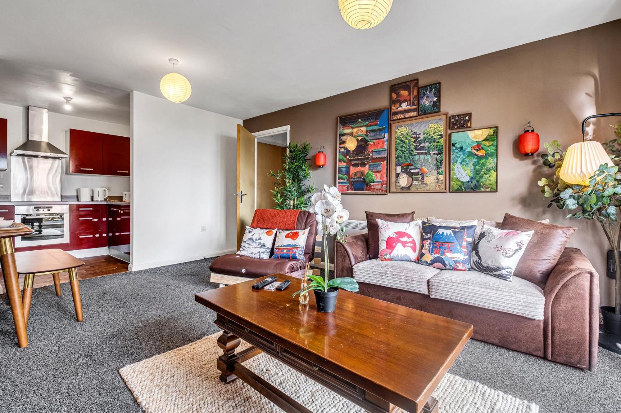 Anime - And Free Parking With Netflix Apartment Birmingham