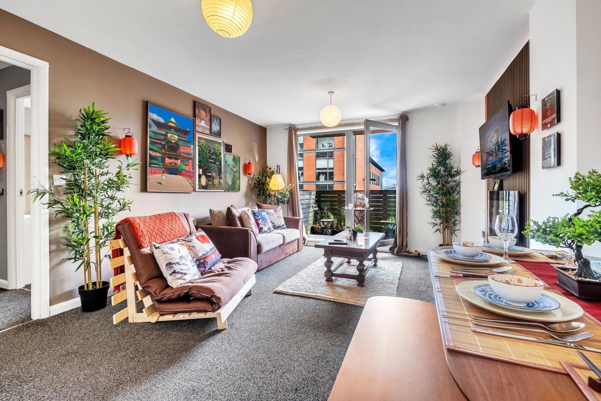 Apartment Anime - And Free Parking With Netflix Birmingham