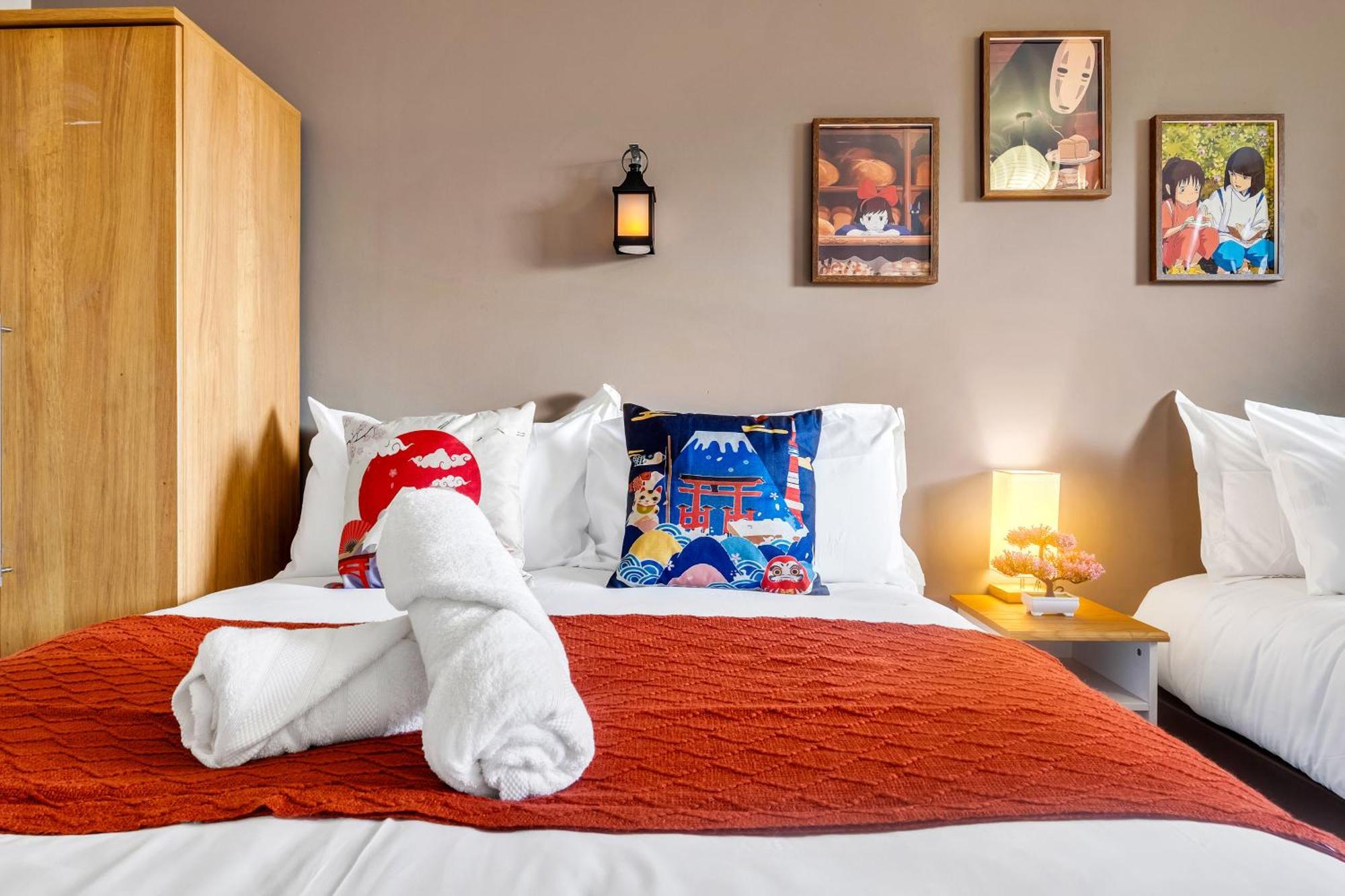 Anime - And Free Parking With Netflix Apartment Birmingham